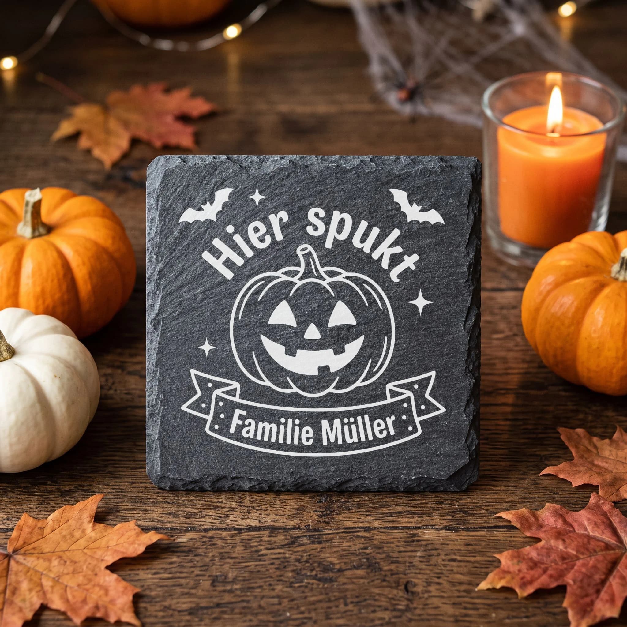 Halloween Schieferuntersetzer – Hier spukt Familie … | personalisiert in Verwendung