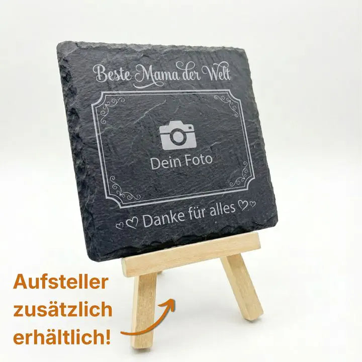 Schieferuntersetzer Beste Mama der Welt mit Kalligrafie-Gravur auf Holzstaffelei mit optionalem Aufsteller