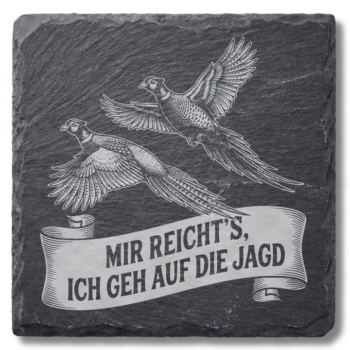 Schiefer Moment Untersetzer mit Fasan-Gravur und Jagdspruch auf Naturschiefer, Frontalansicht freigestellt