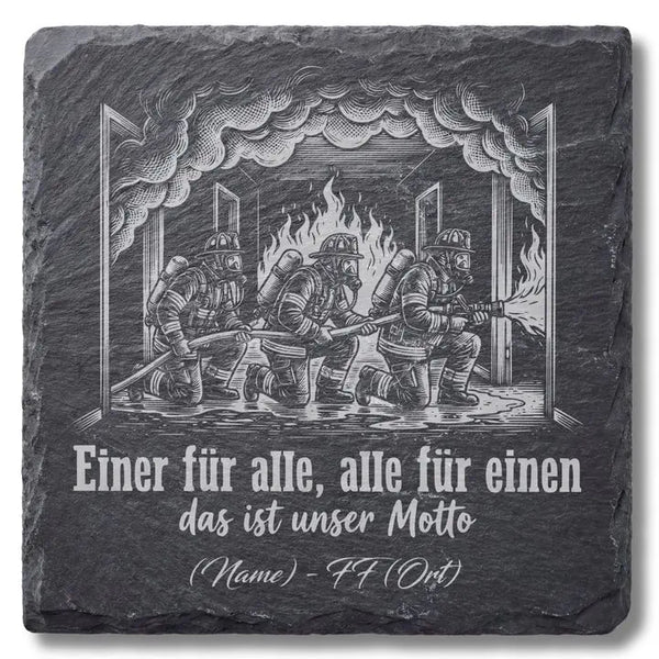 Schiefer Moment Untersetzer mit Feuerwehr-Gravur Einer fuer alle auf schwarzem Schiefer freigestellt