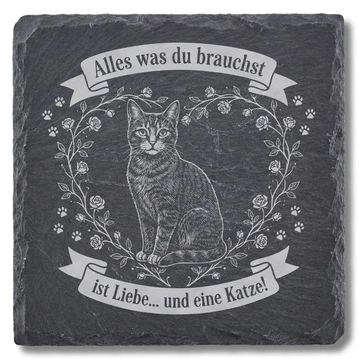Schiefer Moment Untersetzer mit Katzenmotiv und Herz-Blumenrahmen freigestellt auf weissem Hintergrund