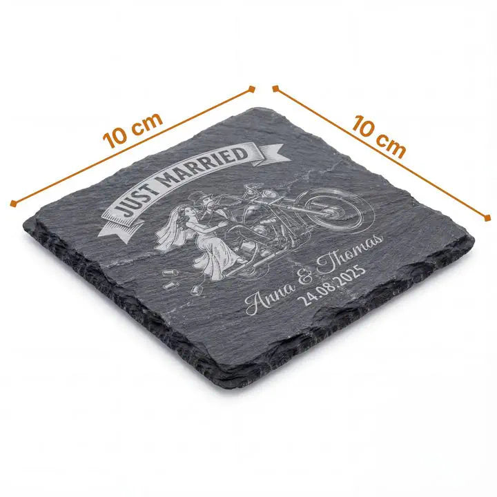 Schiefer Moment Untersetzer 10x10 cm mit Just Married Vintage-Gravur und Massangaben